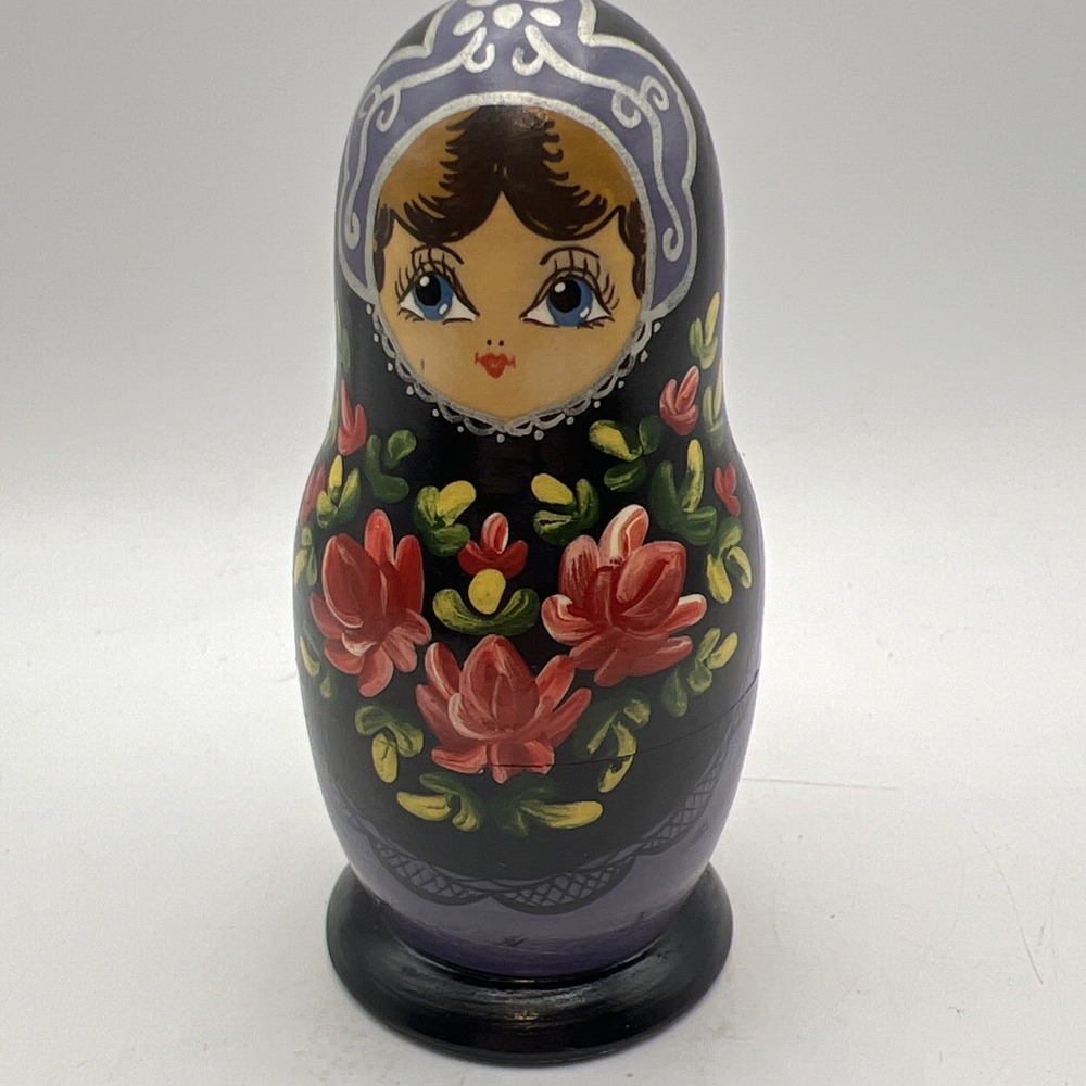 Wooden Russian Nesting Doll w/ Floral Design 5 Piece Set Signed - Picture 8 of 9